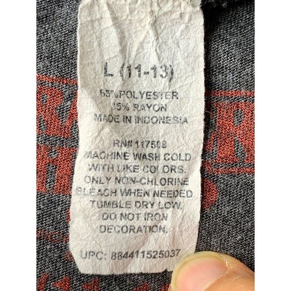 Women’s 2 piece Wild Fable Cardi + Graphic Tee Large 5448 Stranger Things - Picture 6 of 7